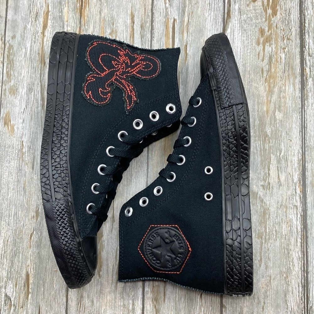 Converse x Dungeons & Dragons Limited Edition Chuck Taylor All Star Sneakers 9.5